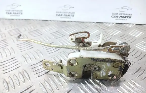 Mitsubishi Galant Front door lock