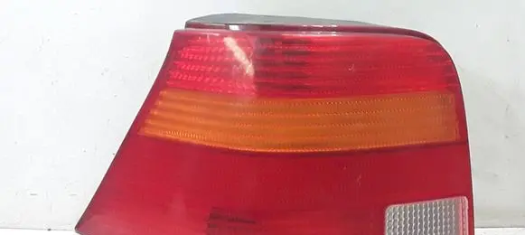 Volkswagen Golf IV Rear/tail lights 1J6945095 1J6945267
