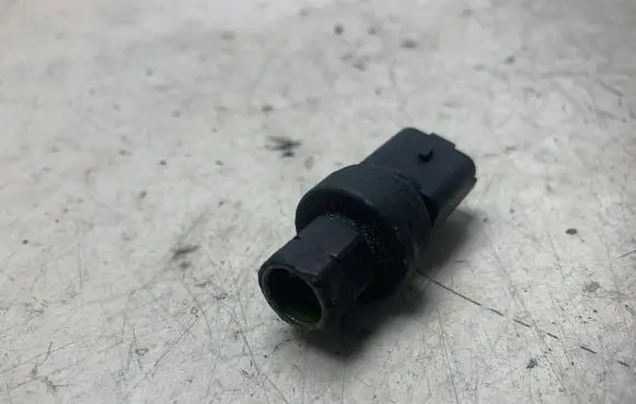 Air conditioning (A/C) pressure sensor