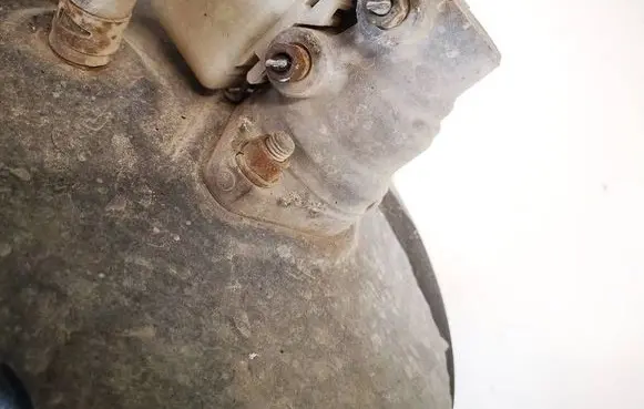 Master brake cylinder