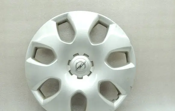 Opel Zafira C R17 wheel hub/cap/trim 13267804 1006271