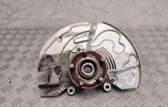 Front wheel hub