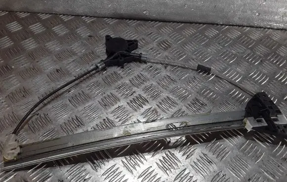 Mazda 6 Front window lifting mechanism without motor