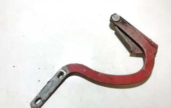 Seat Toledo I (1L) Tailgate/trunk/boot hinge 1l0823302