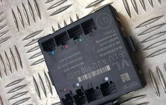 Mercedes-Benz E W212 Door control unit/module A2129004402