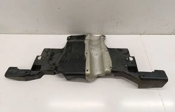 Center/middle under tray cover