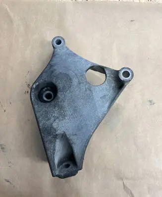 BMW 1 F20 F21 Engine mounting bracket 6788611 68572910 LNAC46000