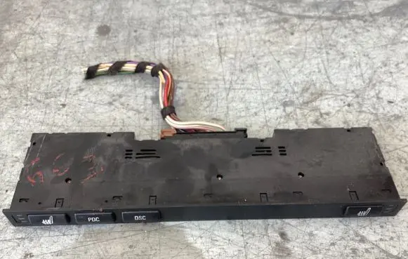 BMW 5 E39 Seat heating switch 61318373776 03742073 110187