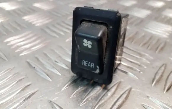 Mitsubishi Pajero Interior fan control switch 