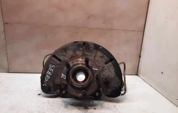 Chrysler Sebring (JS) Front wheel hub