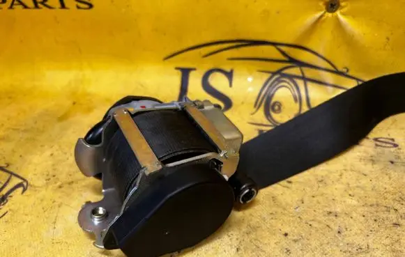 Peugeot 508 RXH Front seatbelt 