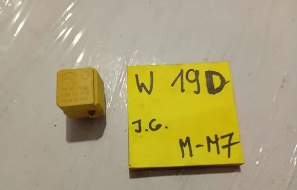 Mercedes-Benz C AMG W203 Other relay 4RD93168002 A0025421419
