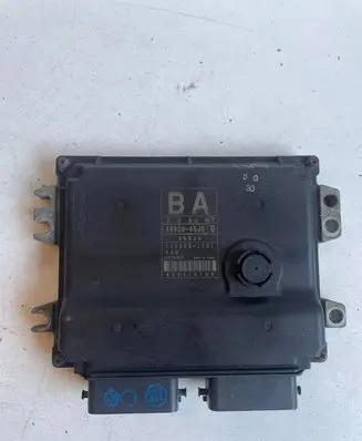 Suzuki Grand Vitara II Engine control unit/module 3392065J0