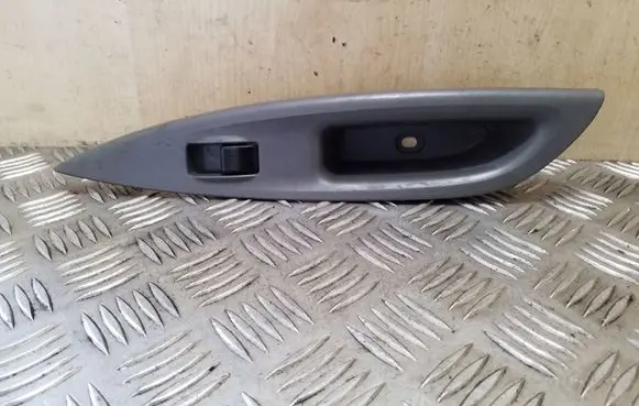 Mazda 6 Electric window control switch 3582Q26 GJ6A685L6