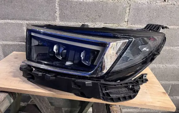 Opel Grandland X Headlight/headlamp 9850139180