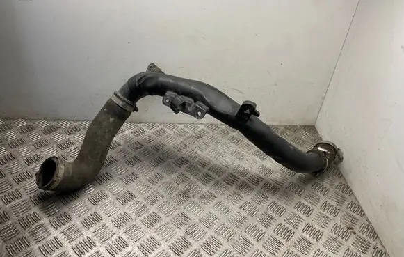 Skoda Superb B6 (3T) Intercooler hose/pipe 5N0145840C