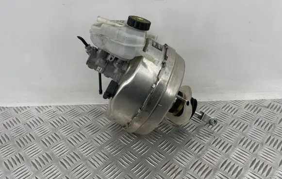 Mercedes-Benz C W205 Brake booster A2384300000