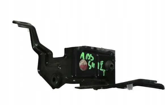 Suzuki Swift III ABS pump bracket 3354152R87