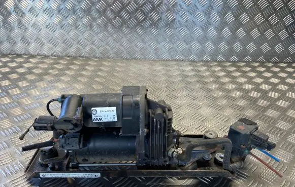 BMW 5 E60 E61 Air suspension compressor/pump 6777827