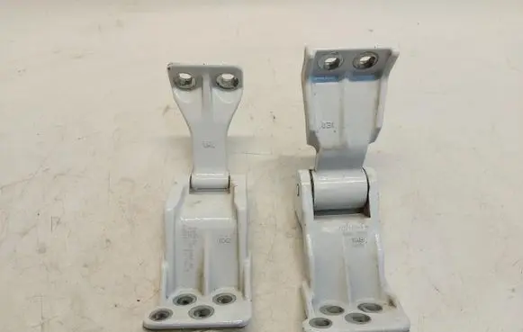Ford Transit Custom II Rear door lower hinge