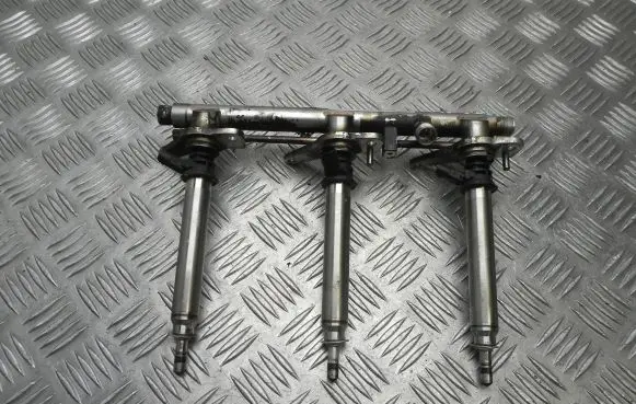 Mercedes-Benz GLC X253 C253 Fuel distributor A2760781345 VD19098