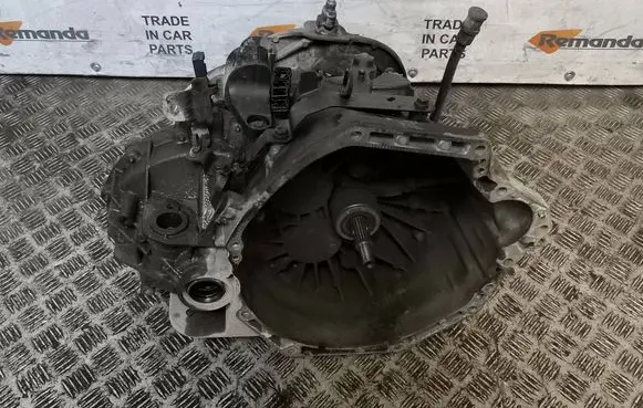 Opel Vivaro Manual 6 speed gearbox PF6050 C002614 320109931R