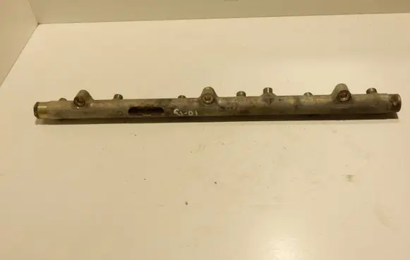 BMW 5 E39 Fuel main line pipe 0445216002 1013