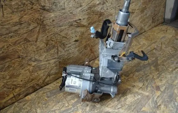 Renault Captur Steering wheel axle set 6700003448B