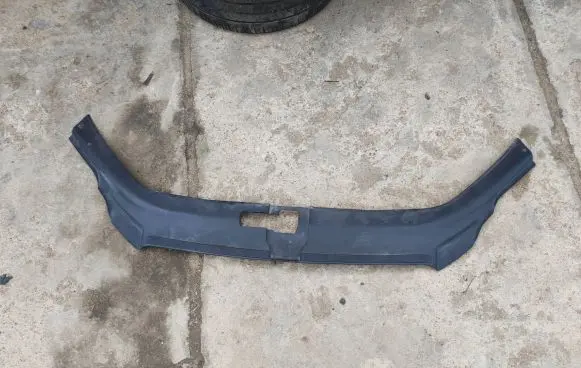 Audi Q7 4L Radiator trim 