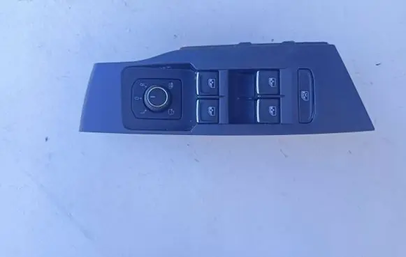 Volkswagen Polo VI Tailgate/trunk/boot open switch 2G1867255M