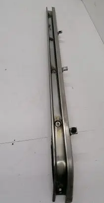 Volkswagen Transporter - Caravelle T5 Sliding door middle rail 7H3843872Q