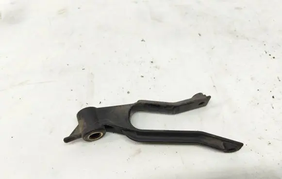 Opel Astra H Radiator mount bracket 13162131 1917