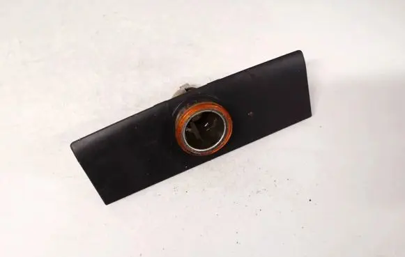 Opel Vectra C Cigarette lighter 13111083 230635620