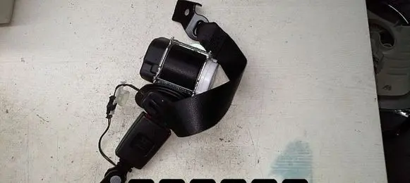 Mini One - Cooper R57 Front seatbelt 34145136