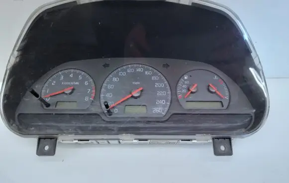 Volvo S40, V40 Speedometer (instrument cluster) 30857490