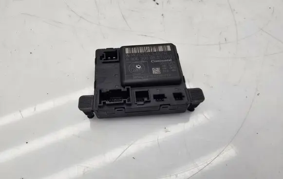 Volkswagen Crafter Door control unit/module A9069000501 00005201F 00005201