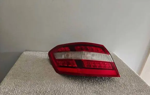 Rear/tail lights