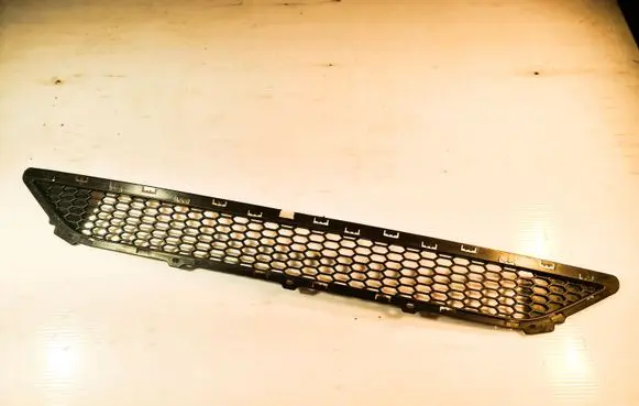 Hyundai Tucson TL Front bumper lower grill 86561D7000