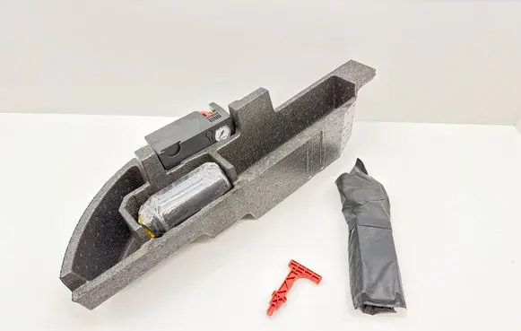 Audi Q7 4M Tool box 4M0012120G