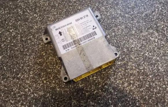 Mercedes-Benz C W204 Airbag control unit/module A2049012704