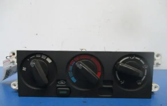 Nissan Almera Climate control unit