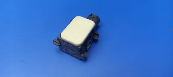 Mercedes-Benz S W221 Airbag deployment crash/impact sensor 0038202926 130206 402390