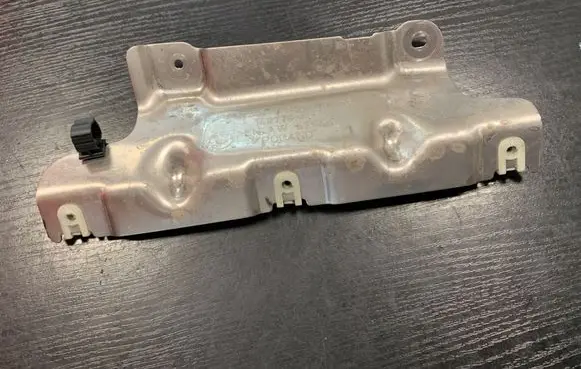 BMW 3 G20 G21 Heat shield in engine bay 7340979