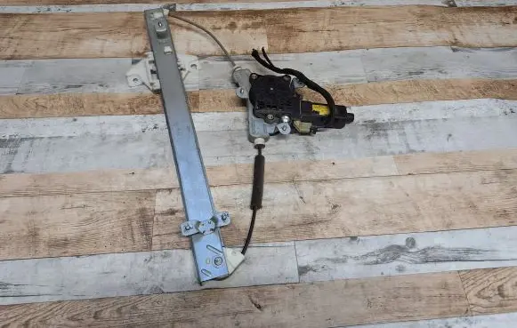 Hyundai Accent Rear door window regulator with motor 9882025100