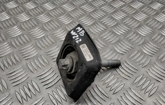 Mercedes-Benz E W212 Rear differential mounting bracket 2043500472