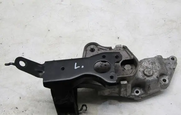 Peugeot 108 Gearbox mounting bracket 12325YV020