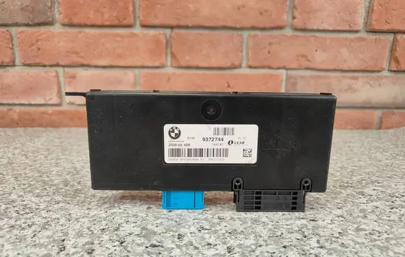 BMW 5 F10 F11 Gateway control module 9372744