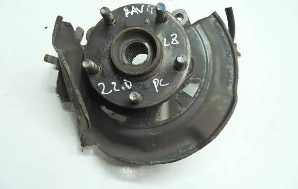 Toyota RAV 4 (XA30) Front wheel hub spindle knuckle