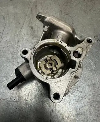 Audi A5 8T 8F Vacuum pump 06H145100AB