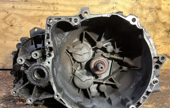 Renault Laguna II Manual 5 speed gearbox 1023765